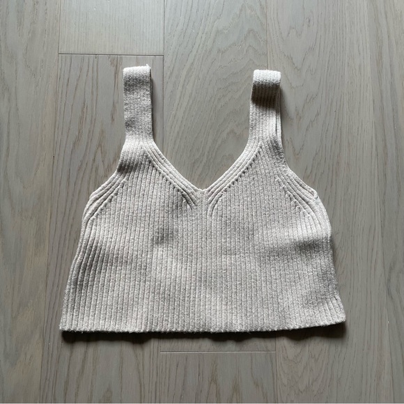 Cropped Tank top - Picture 2 of 2